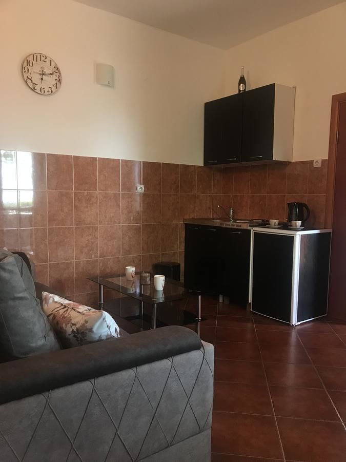 Гостевой дом Apartmani Kristina Херцег-Нови-18