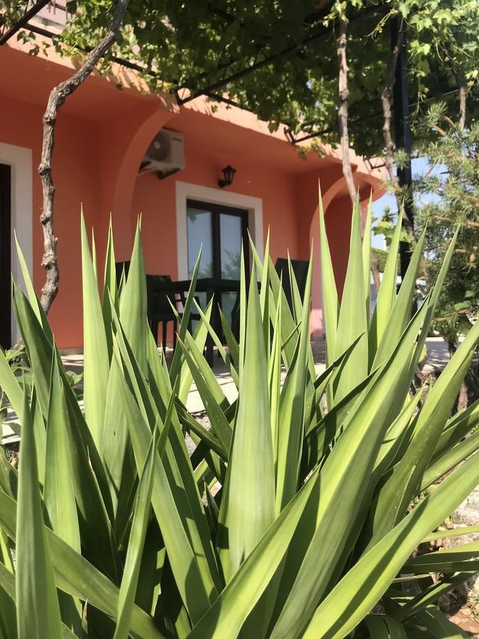 Гостевой дом Apartmani Kristina Херцег-Нови-7